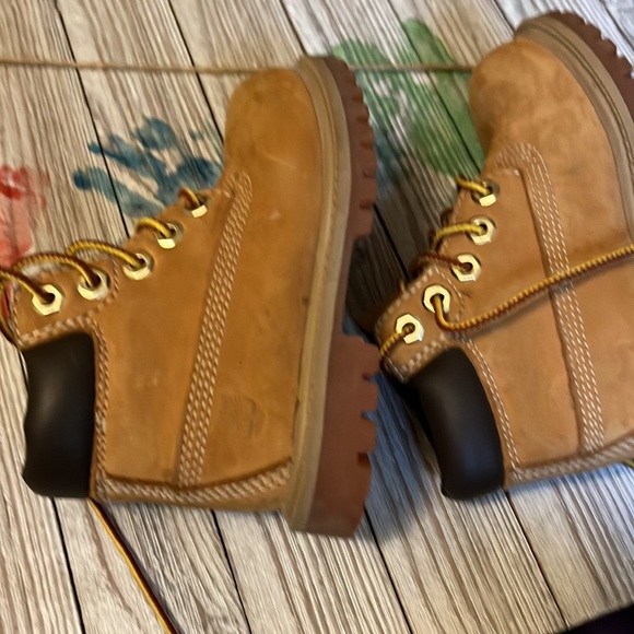Timberland Boots Sz 7 Unisex Tan Boots New Condition. - Picture 4 of 4